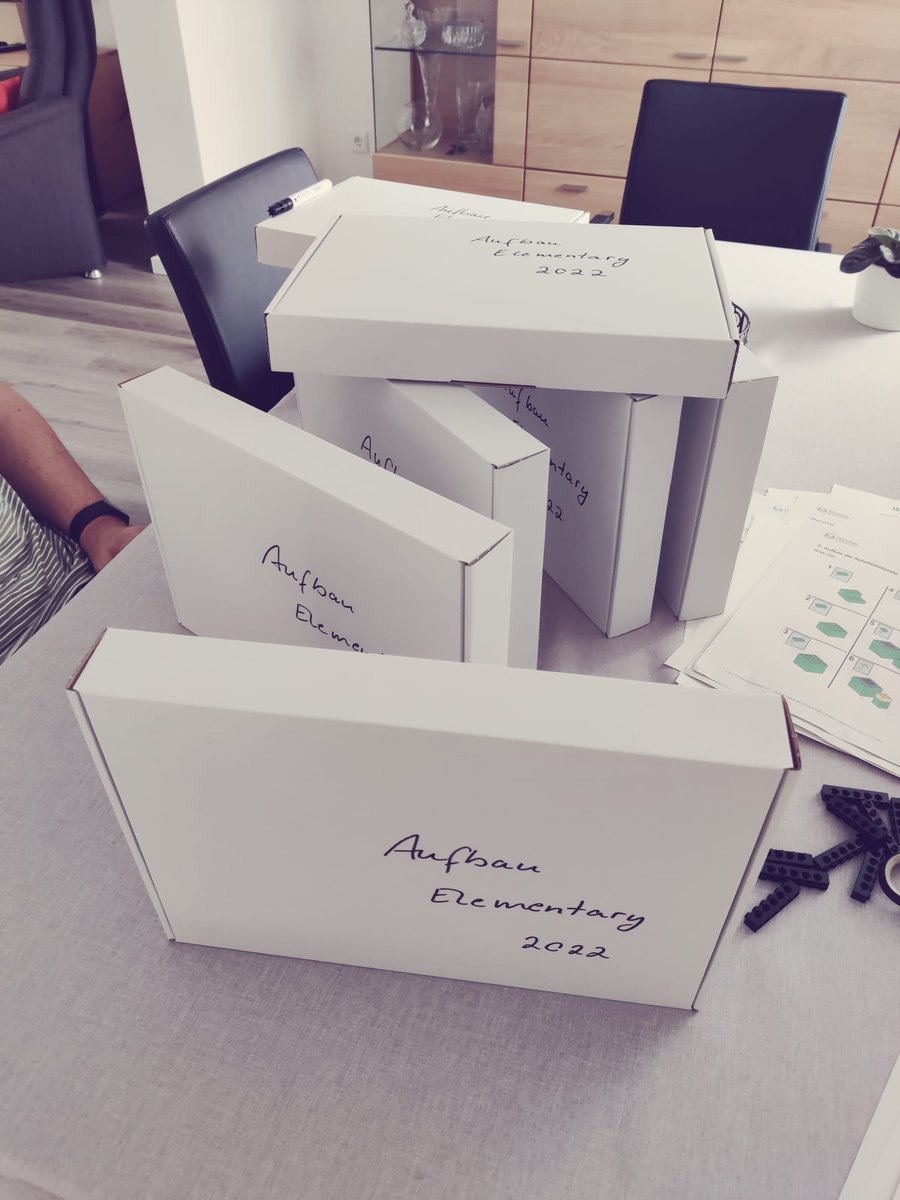 Wir sind fleißig in der #Vorbereitung für das #WRO2022 #Deutschlandfinale sowie das #Weltfinale2022. Du möchtest dich auch ehrenamtlich engagieren? Dann melde dich unter tb-ev.de/engagieren

#wro2022de #myrobotmyfriend #roboter #mint #technik #bildung #worldrobotolympiad