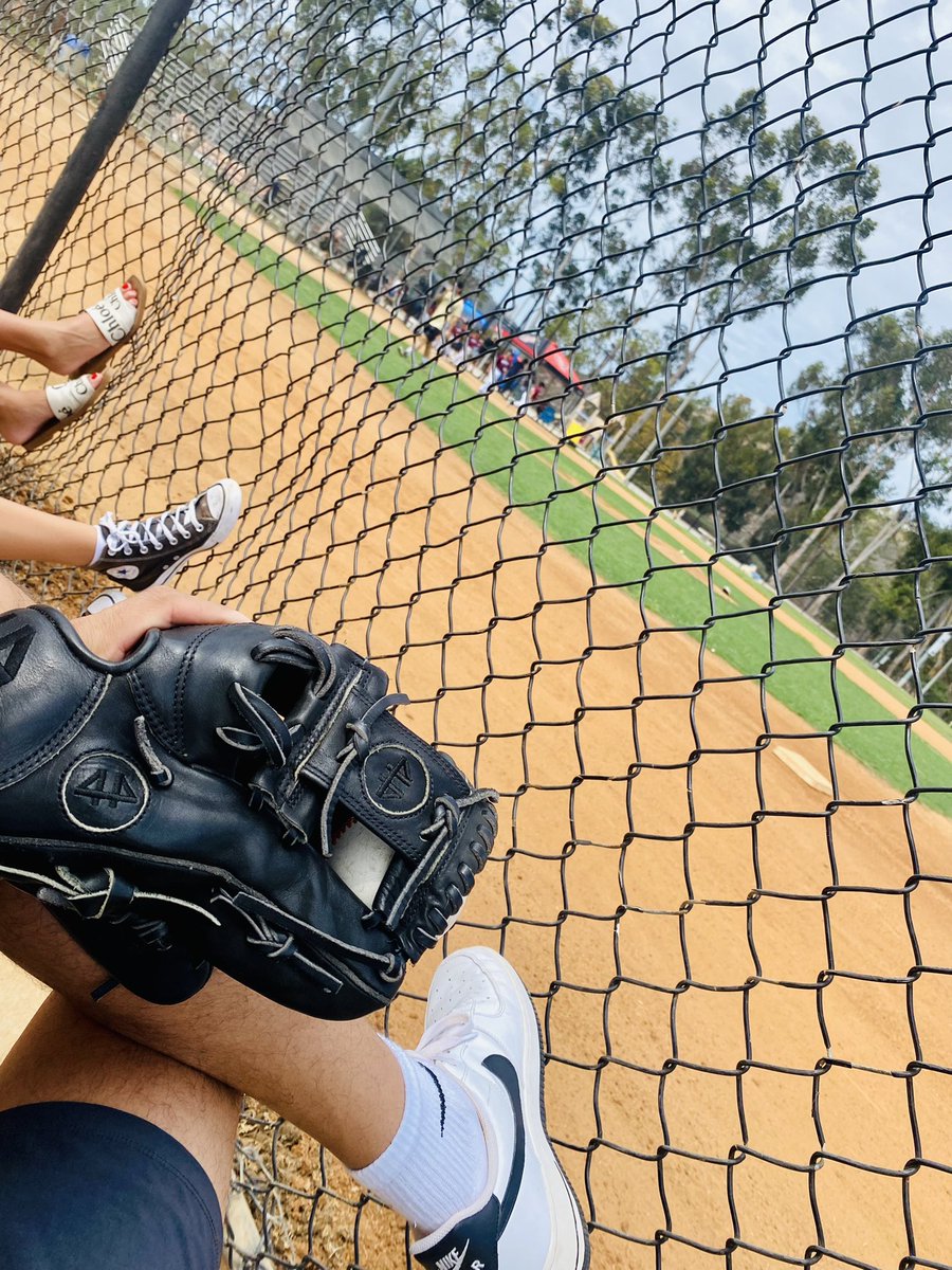 RaoulMartinezTV's tweet image. Play ball Sunday! ⚾️  @44ProGloves #sandiego #madeinsandiego @jimb16149