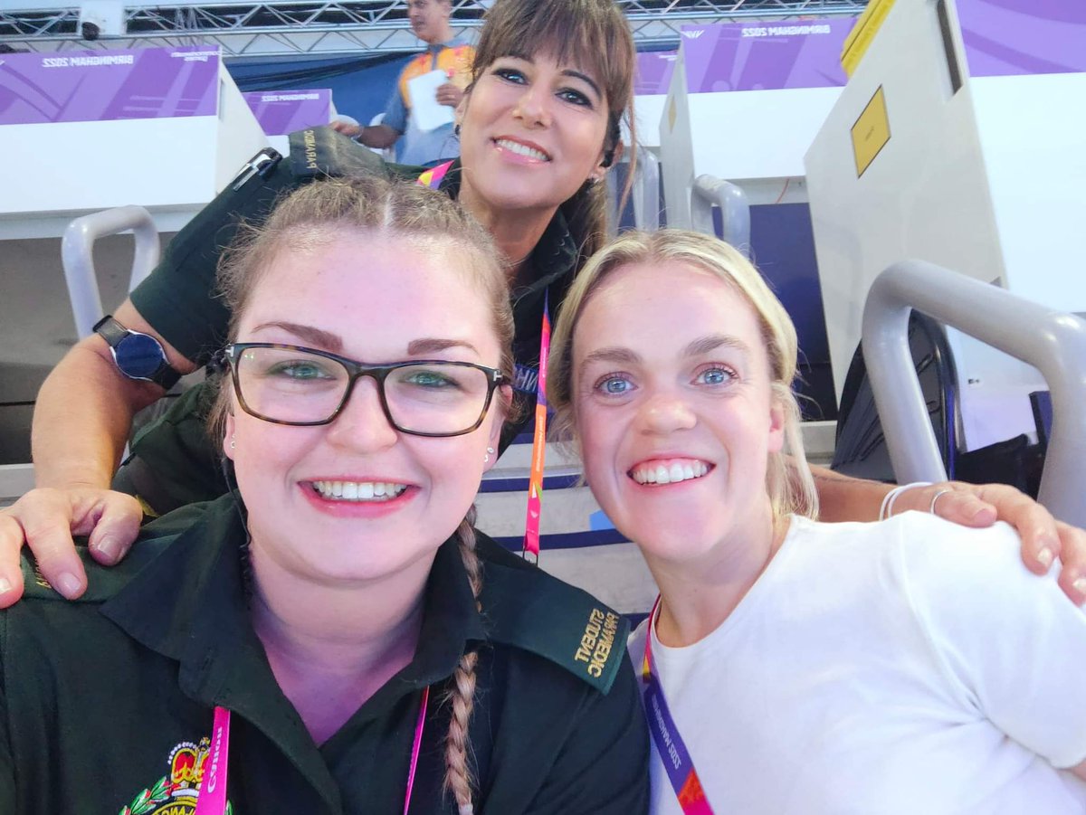 West Midlands Ambulance Service #HelpUsHelpYou tweet media