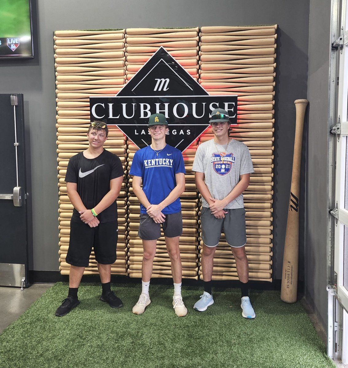 mspekny's tweet image. Wouldn’t be a proper vacation w/out some hitting. #MARUCCI Clubhouse #Vegas #alwayspracticing #SAFalcons @ColePekny @texasbrave