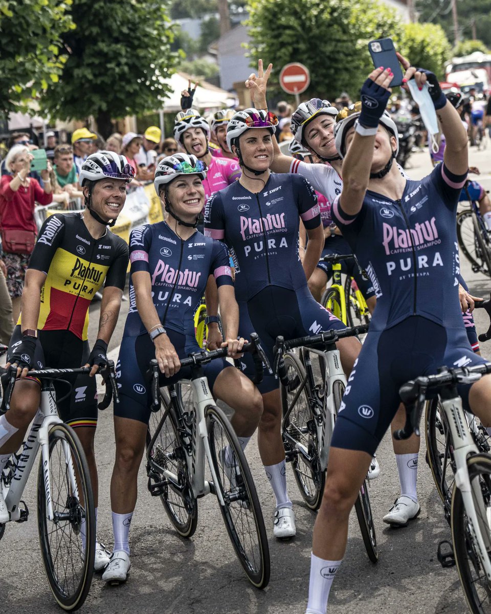 Congrats to these 5 women, who finished their first <a href="/LeTourFemmes/">Le Tour de France Femmes avec Zwift</a> 😍

They had an amazing time, it's nice to see them grow and having fun together as a team! Credits to these ladies who inspired others do to the same in the future! 

#TDFF #WatchTheFemmes #PlanturPura 💙💜