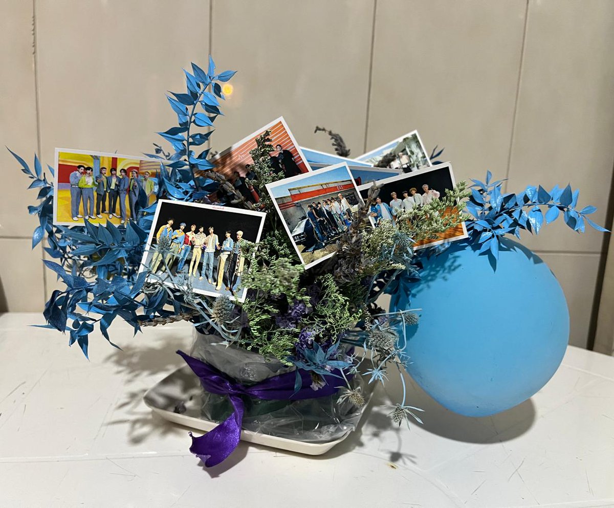 Becca⁷ tweet media