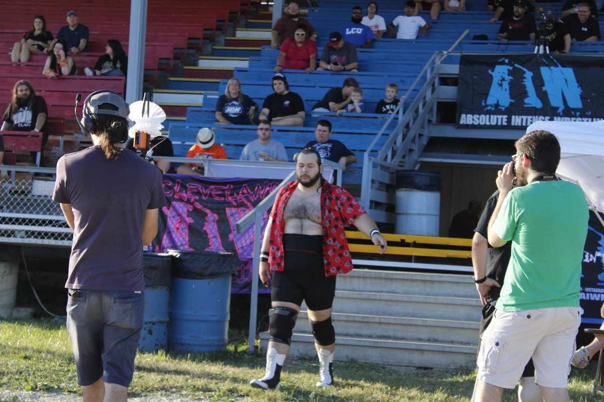 mrs25159's tweet photo. @collins__philly @aiwrestling #AIW #AIWfonzie #phillyC https://t.co/Un34lbr7Hc