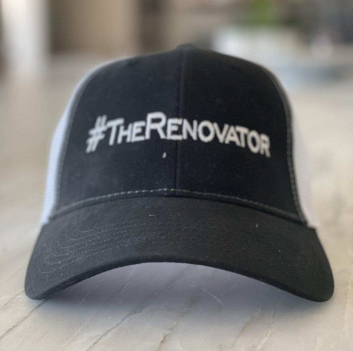 marcuslemonis's tweet photo. 100 of these being given away today … use #theRenovator to RT and tell me what you would Renovate in your home.. https://t.co/ENYJjA0Rr8