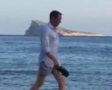 Silvia33domin's tweet image. Hay que ver cómo cura el agua de mar 

Salvador Alba,  Zaplana, Julián Muñoz 
Los tres sin estar en prisión por estar en las últimas