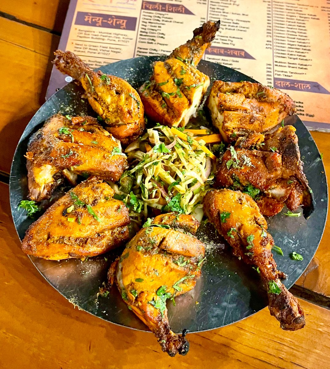 Bombaybhukkadg1's tweet photo. 📸 In Frame - CHICKEN TANDOORI
Your diet is a bank account. Good food choices are good investments. If you combine good flavors, food turns into an orchestra.
There’s nothing more better than Punjabi food.
After hearing Punjabi food it itself gives a great feeling into oneself. https://t.co/bj9gR6IvSA