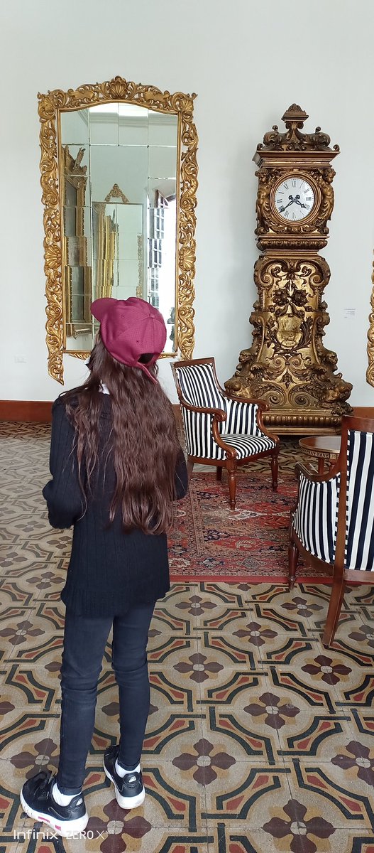 AshlySusam's tweet photo. Impresionada con las obras de Arte .. ❤️❤️ https://t.co/FMlBo1Q6AT
