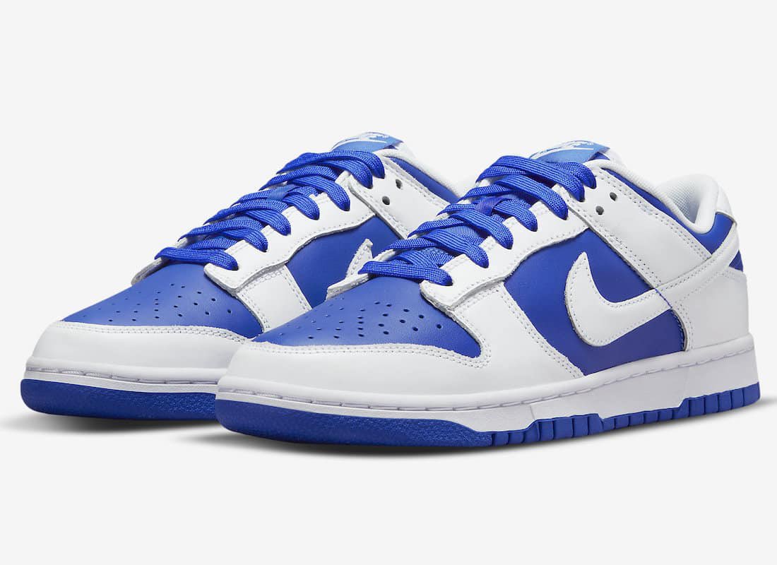 SneakersPlanete's tweet photo. 🚨 Double sortie DEMAIN 🚨 

+ de 100€ de bénéfice en vu 😱

Dunk low Rerverse Kentucky ⚪️🔵 et Dunk low Black &amp; White 🐼 à 9h00 sur Nike ! 💻

RT + FOLLOW et j’envoie en DM le thread Privé 🔒pour avoir plus de chances à cop et quelles tailles choisir pour un maximum de benef 🤑 https://t.co/FvtTLIv4sU