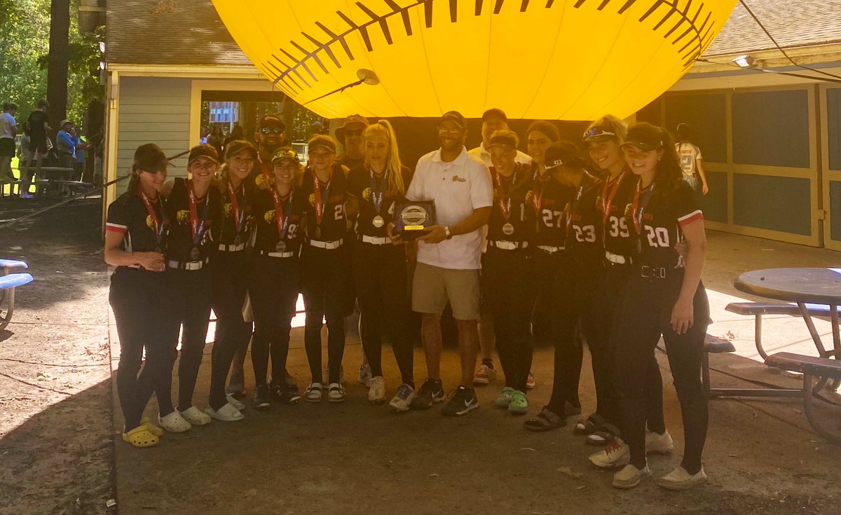 NwEXPLOSION 16u Softball tweet media