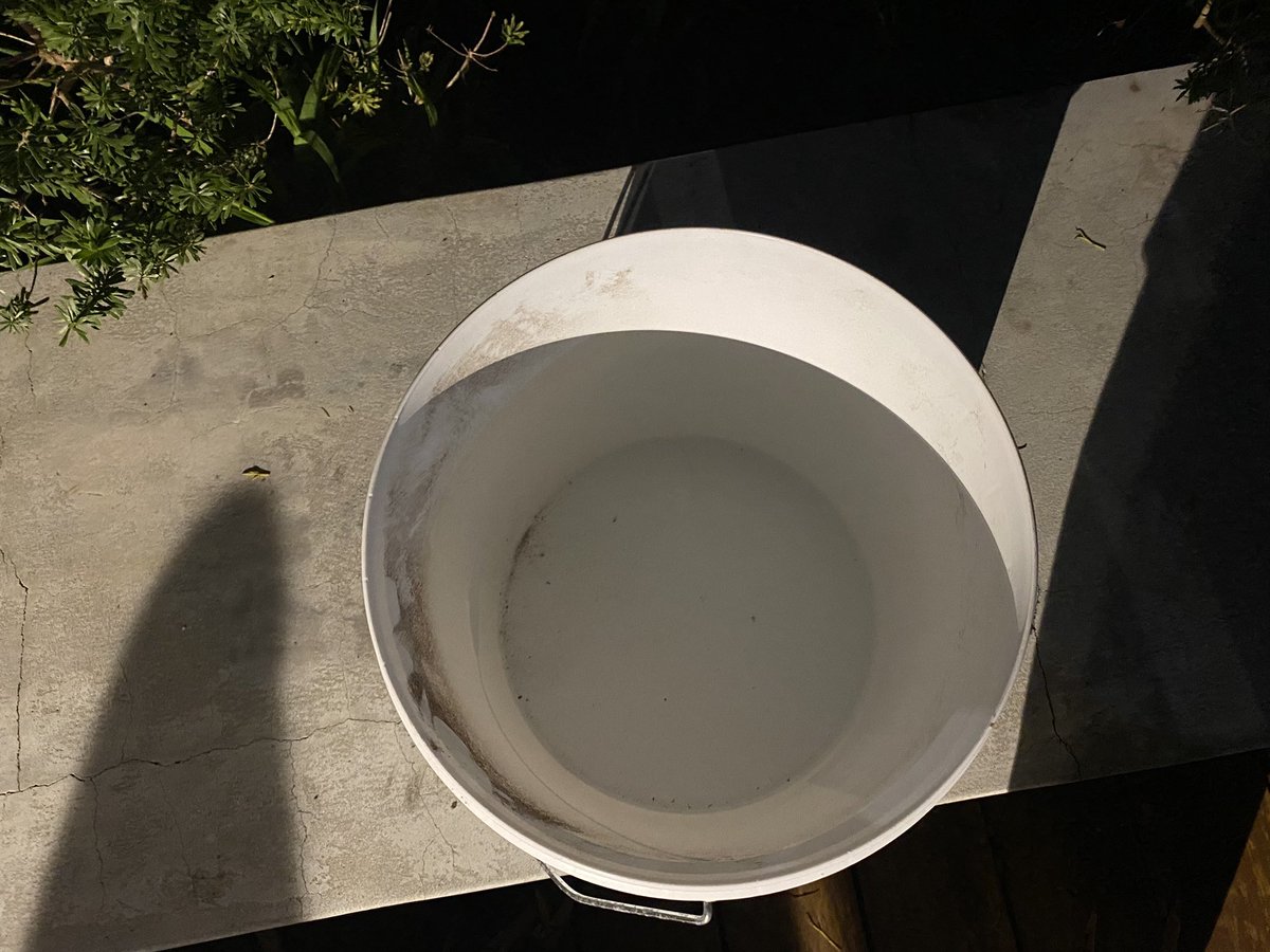 PerthRainBucket's tweet photo. Ready to see what the storm of the century has to offer! 💪💪
#BringIt #PerthStorm https://t.co/LDwcPtVrDl