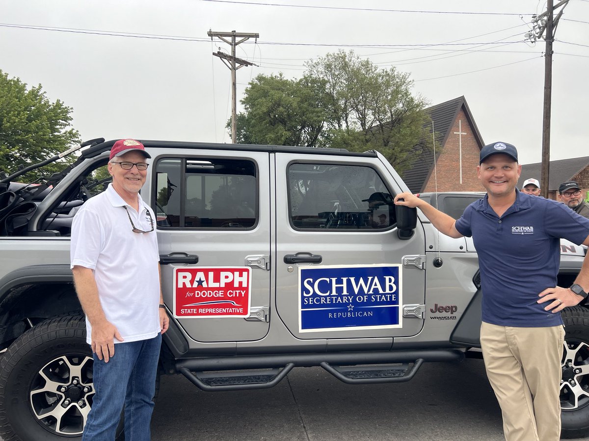 Really a perfect day for the DC Days parade! Thanks ⁦<a href="/ScottSchwabKS/">Secretary Scott Schwab</a>⁩ for walking together and celebrating with us in Dodge City. #dcdays