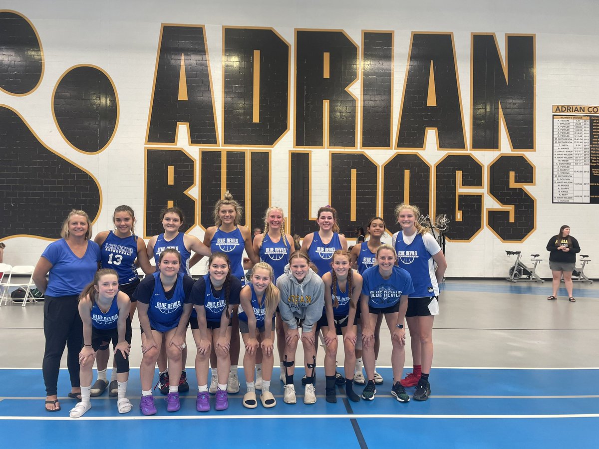 LF Girls Basketball tweet media