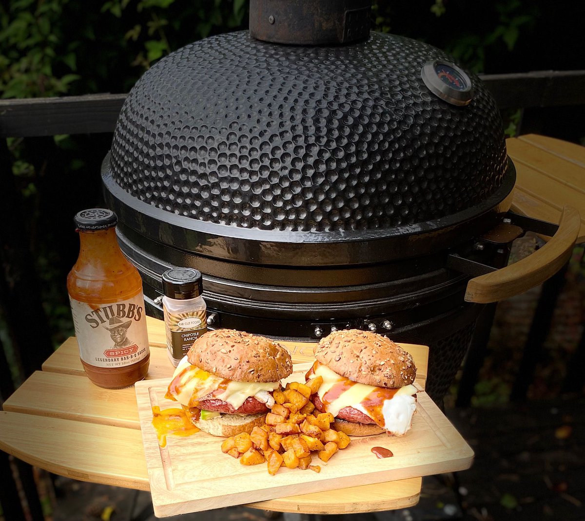 breakfastwarz's tweet photo. Good morning #breakfastwarz fans!  Who’s hungry?!?  On the left we have Boerewors breakfast sandwiches w/ sweet potato taters. On the right Ham steak, smoked sausages, scrambled eggs and griddled cornbread. Special shoutouts to  @FarOutFoodz @ClaudesBBQ Voting poll below! https://t.co/WZYHuDAZEc