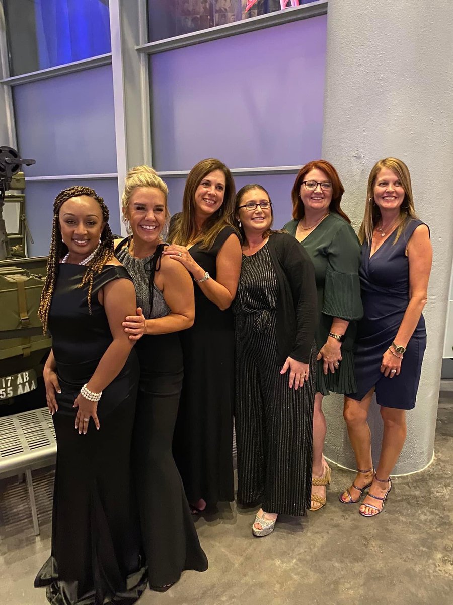 VillageEastEle1's tweet photo. What a proud moment! Emily Tuttle did a beautiful job representing TPSD at the Teacher Gala. #TPSDPride #VESIndians https://t.co/waArP6dGHZ