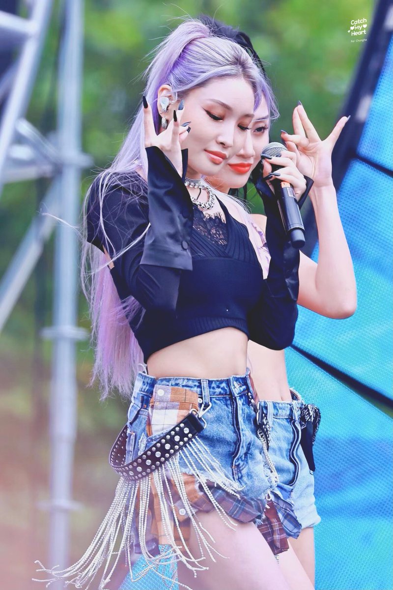 cmh0209's tweet photo. 220730 MIK FESTIVAL #청하 https://t.co/aLJHM0kpRR