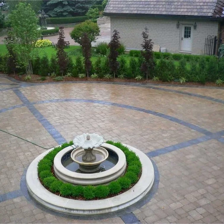 Paramount2005's tweet image. An exquisite, welcoming entrance. #landscapingcompany #landscapeconstruction
#patiodesign #fountain