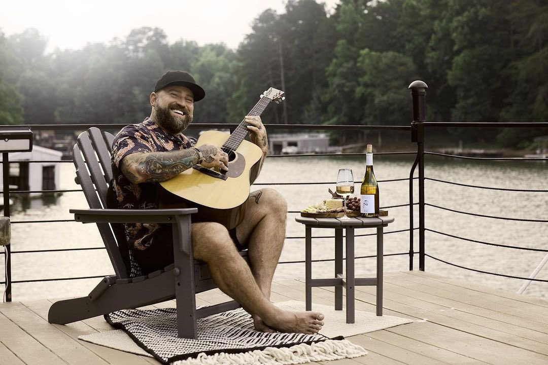 Happy birthday to Zac Brown! Hope you re out in the middle with your toes in the water 