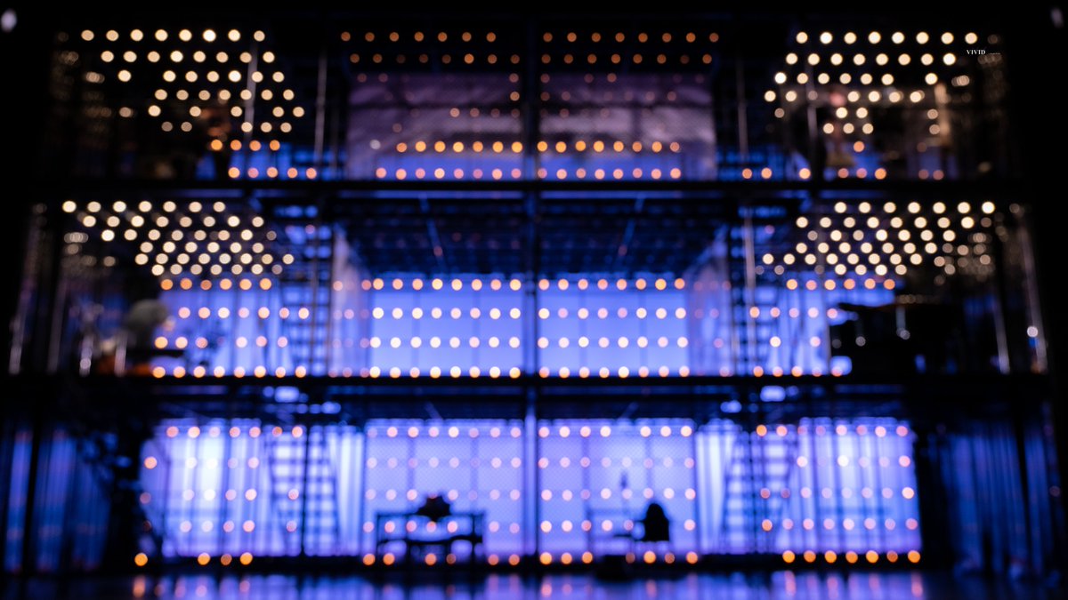 𝐕𝐈𝐕𝐈𝐃🎨 tweet media