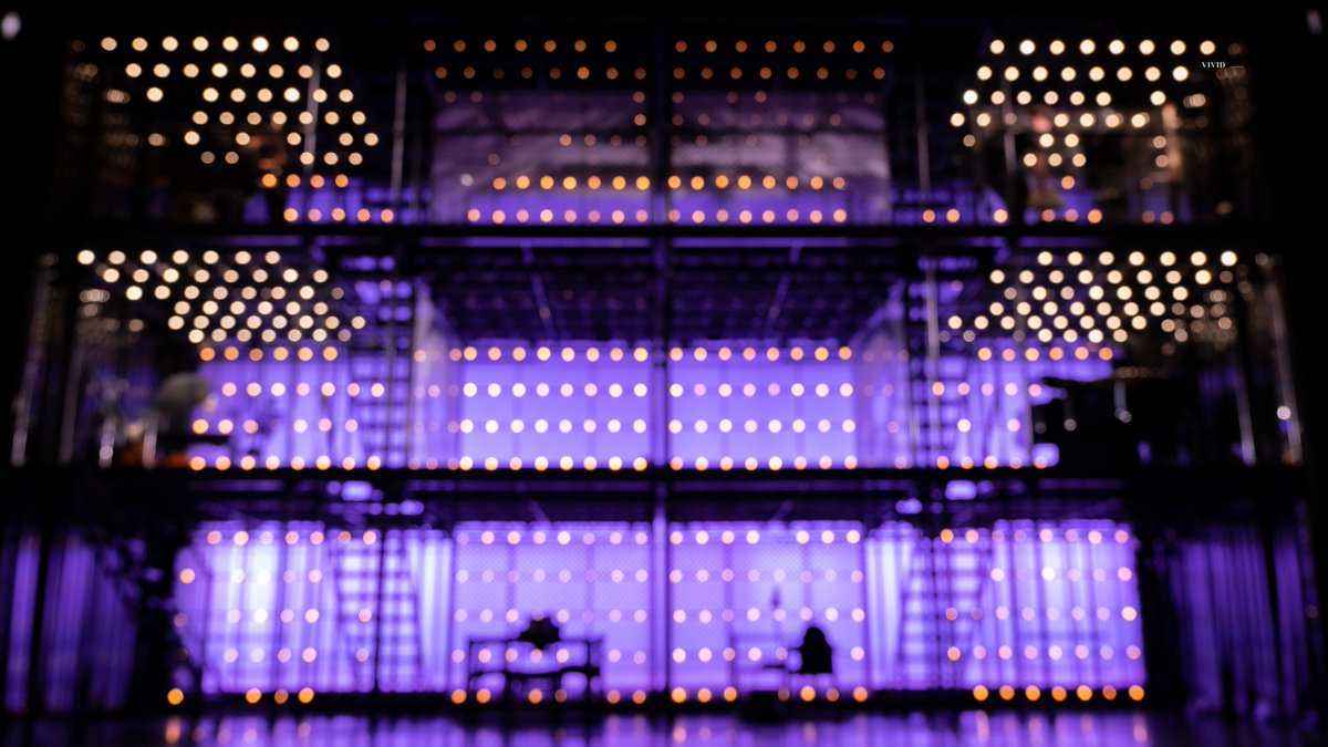 𝐕𝐈𝐕𝐈𝐃🎨 tweet media