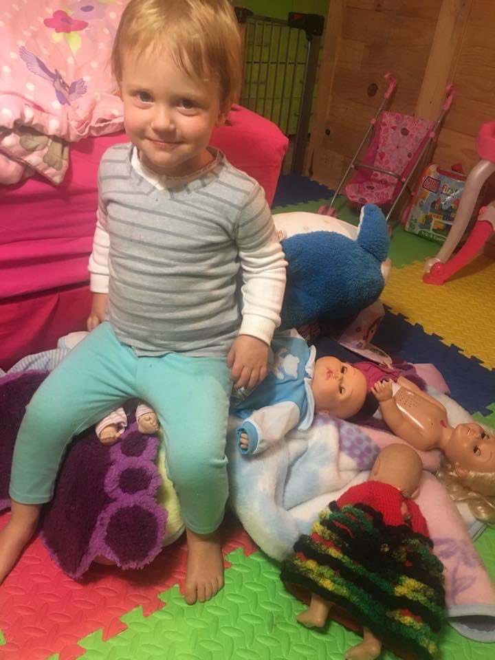 Tezzi_21's tweet photo. My youngest is my beautiful “messy-messy” from her room which has always got “stuff” hidden in every nook and cranny, to her always looking like a puppy let loose in the rain. #947SamsungAddWash https://t.co/BRLi5p3vTu