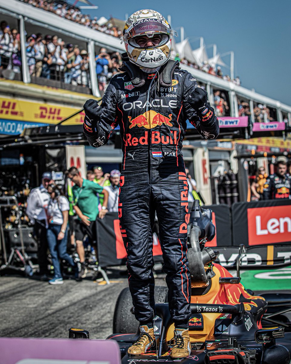 Max Verstappen wins from P10, without a Safety Car and he even had time for a spin 🥶
