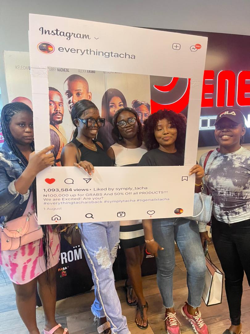 hellotacha's tweet photo. It's going down right now in PITAKWA. 

Join us and stand a chance to win N100k

ET POP UP SALES
      PH TITANS
          #Tacha https://t.co/2BRaFcAmwn