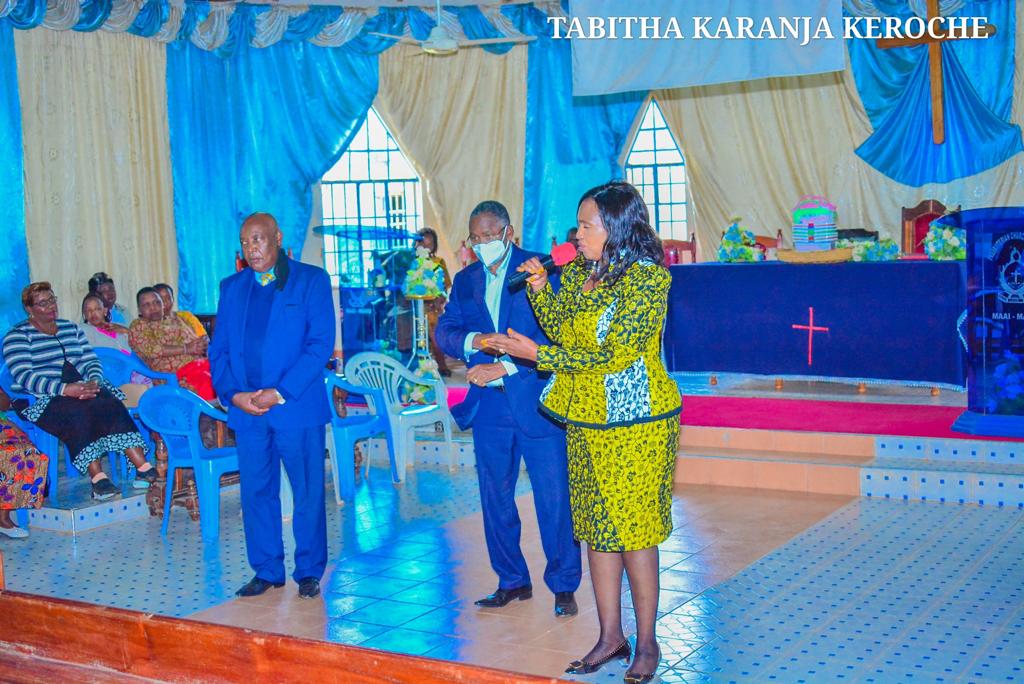TabithaKaranja's tweet photo. My gratitude goes to the clergy for your prayers and support and to the wonderful people of Mai Mahiu, GOD BLESS YOU.
#SenatorTabithaKaranjaKeroche
#KenyaKwanza
#ChamaniUDA
#PesaMfukoni
#TubadilisheUchumiKwanza
#RaisniRuto
#MpangoniBottomup
#THEPLAN
#FREEDOMISCOMING https://t.co/rmIrn05A52