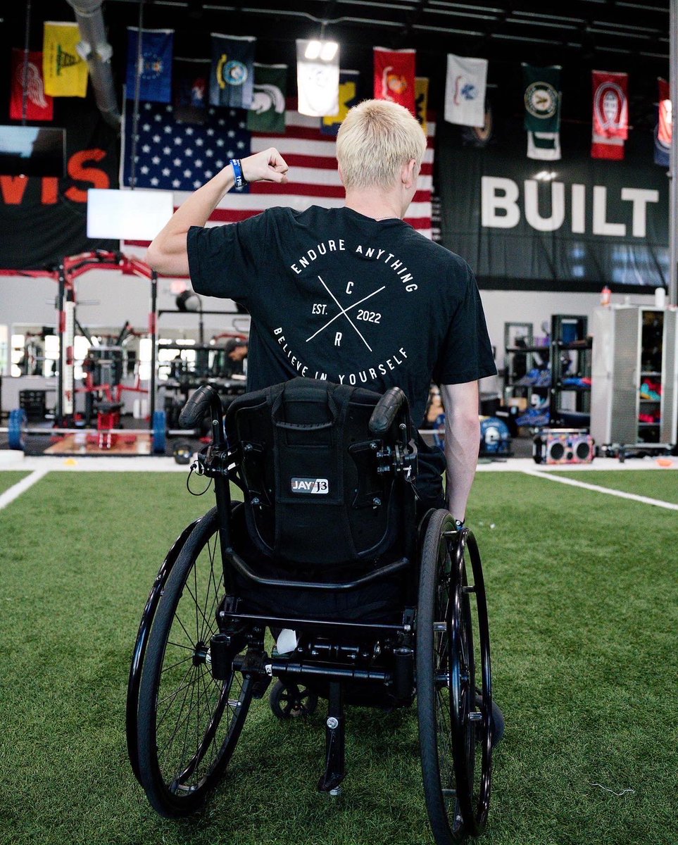 spacemanvprzfan's tweet photo. So this kid has decided to start a new business venture in order to help other youth with rehabilitation costs that have suffered a spinal cord injury. Check out his story at his new website: https://t.co/pkCIyBtW7w https://t.co/bGc9lca2sE