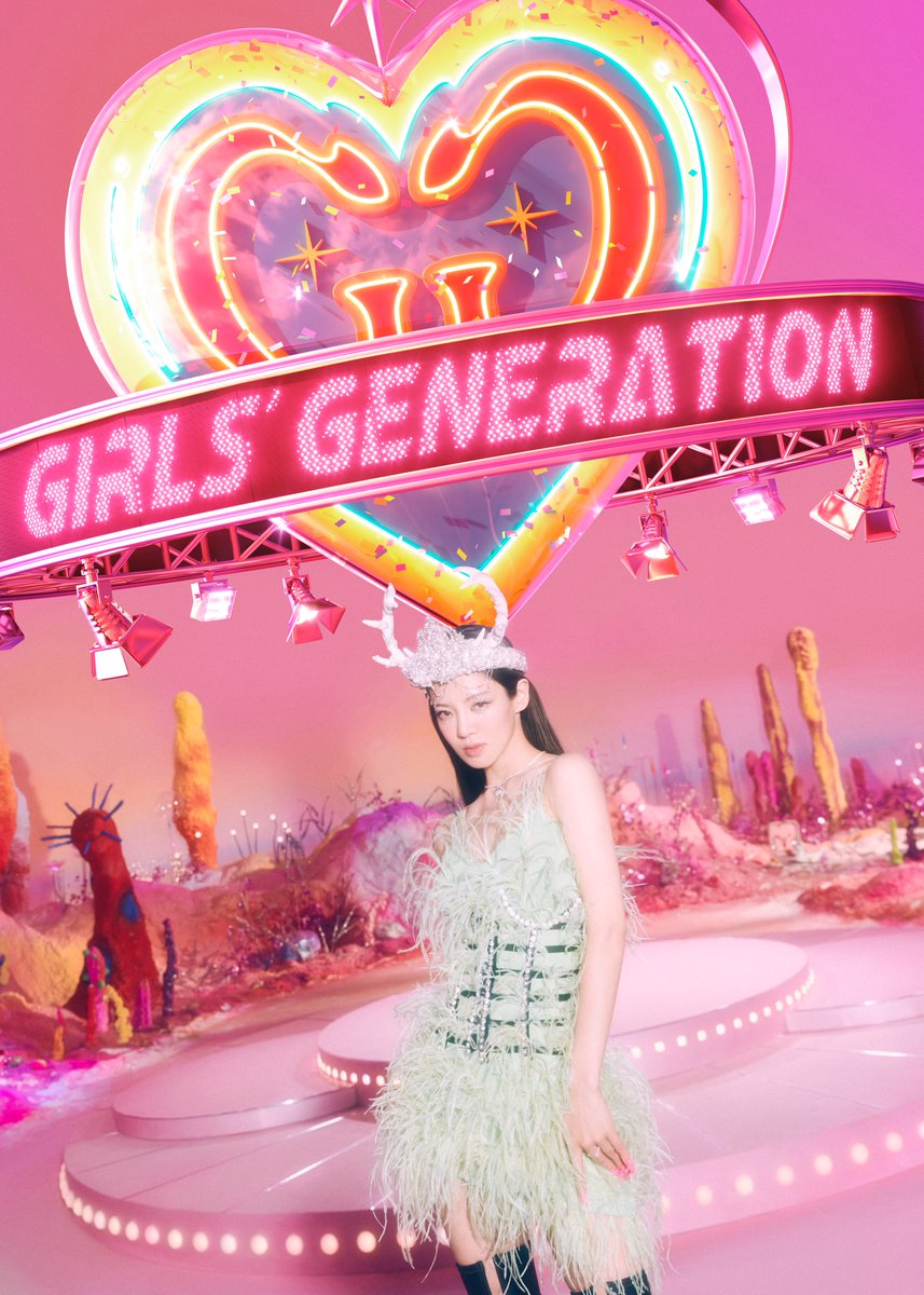 COSMIC FESTA - #HYOYEON

Girls' Generation 소녀시대 The 7th Album
〖FOREVER 1〗 

Digital Album & MV ➫ 2022.08.05 6PM (KST)
Physical Album ➫ 2022.08.08 

#효연 
#GirlsGeneration #소녀시대
#FOREVER1