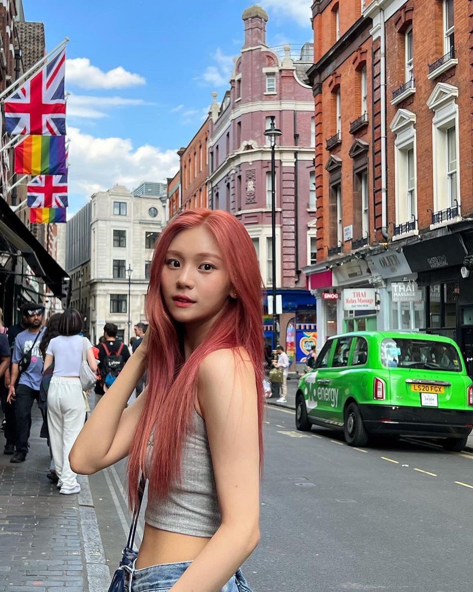 umjithinking's tweet image. soo picture perfect