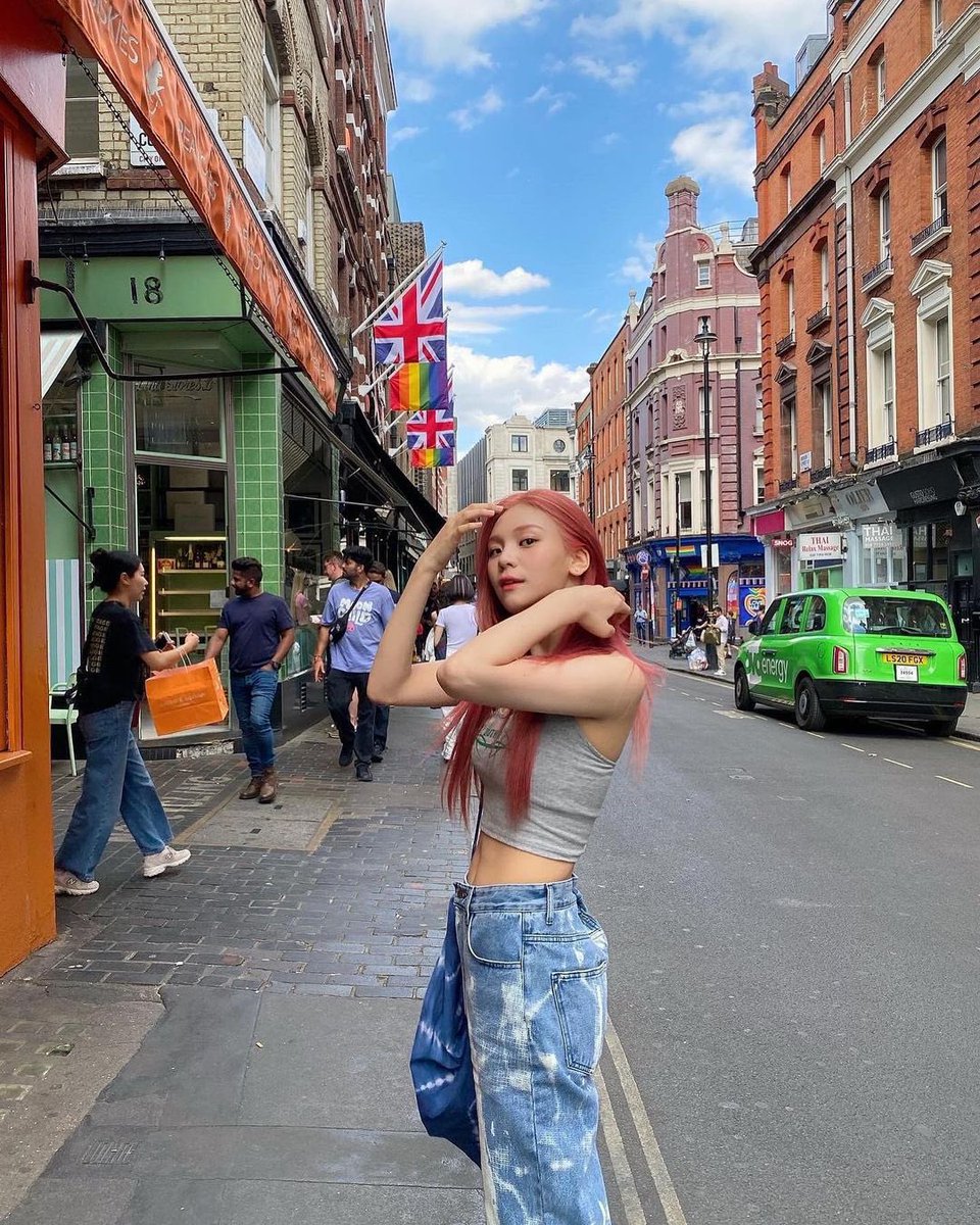 umjithinking's tweet image. soo picture perfect