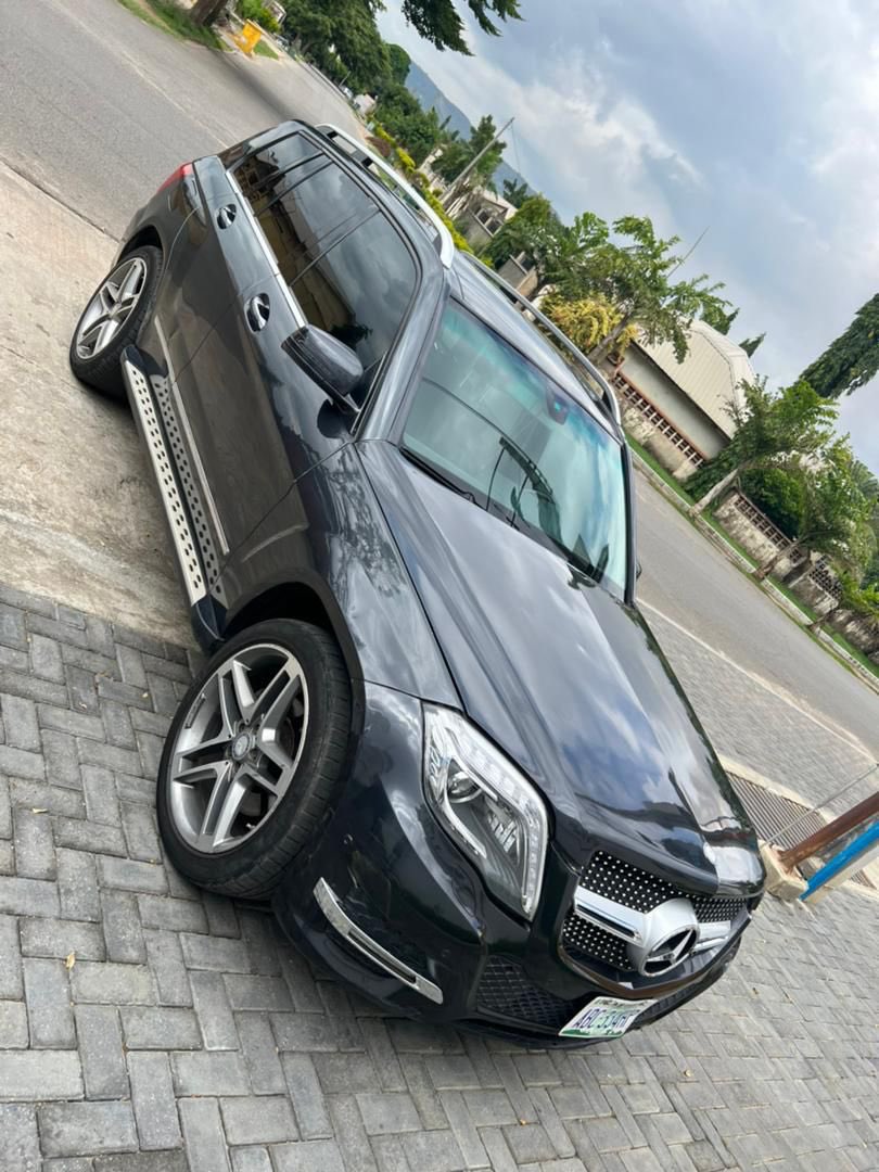 TheRenua's tweet photo. Vehicle: Mercedes Benz.
Mode: GLK 350.
Year: 2014.
Condition: Nigerian Used.
Registered: Yes
Price: 8,000,000

#abuja #abujacars #AbujaTwitterCommunity #cars #vehicle https://t.co/vIgPgob0Dt