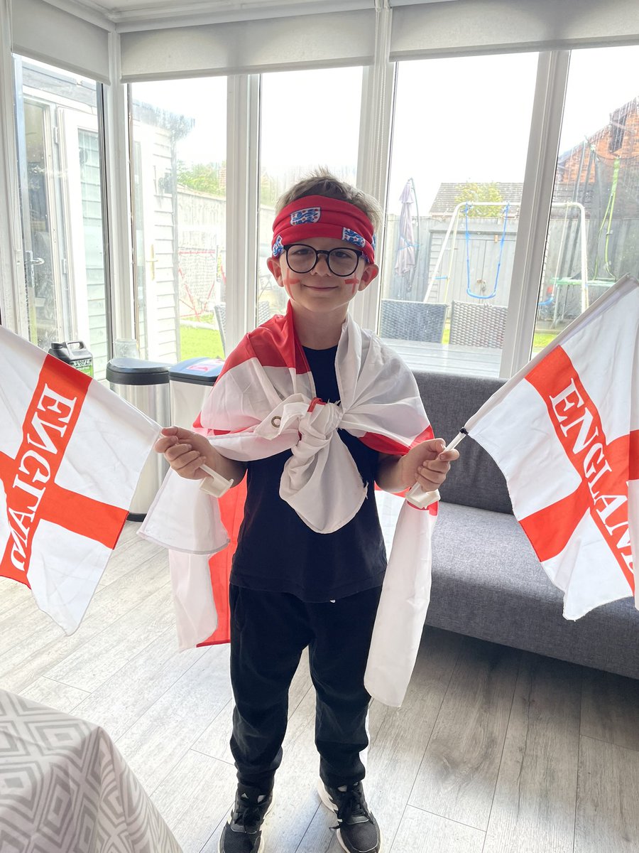 RussellSJ1's tweet photo. @Lionesses Come on ladies…… 💪🏻⚽️🏴󠁧󠁢󠁥󠁮󠁧󠁿⚽️🏴󠁧󠁢󠁥󠁮󠁧󠁿 https://t.co/KMAQy5M76v