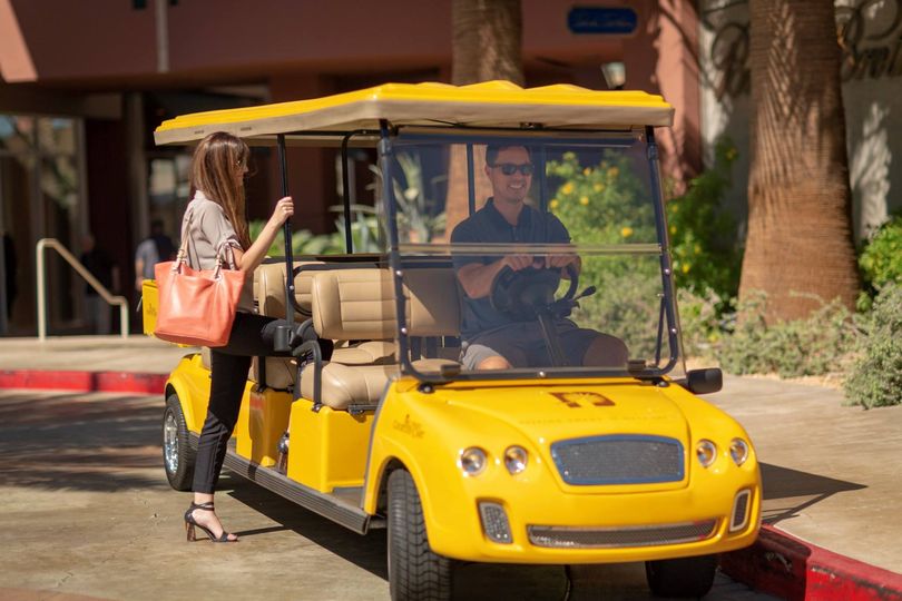 ShopElPaseoPD's tweet photo. It may be hot out, but the yellow courtesy carts are available to take you up and down the nine blocks of El Paseo to shop, dine, explore art galleries, enjoy some spa pampering, and more!🛍️ 🍽️ 

https://t.co/44VADUKygp
Shop. Dine. Experience.

#shopelpaseo #dineelpaseo https://t.co/AuRFBCtxwY