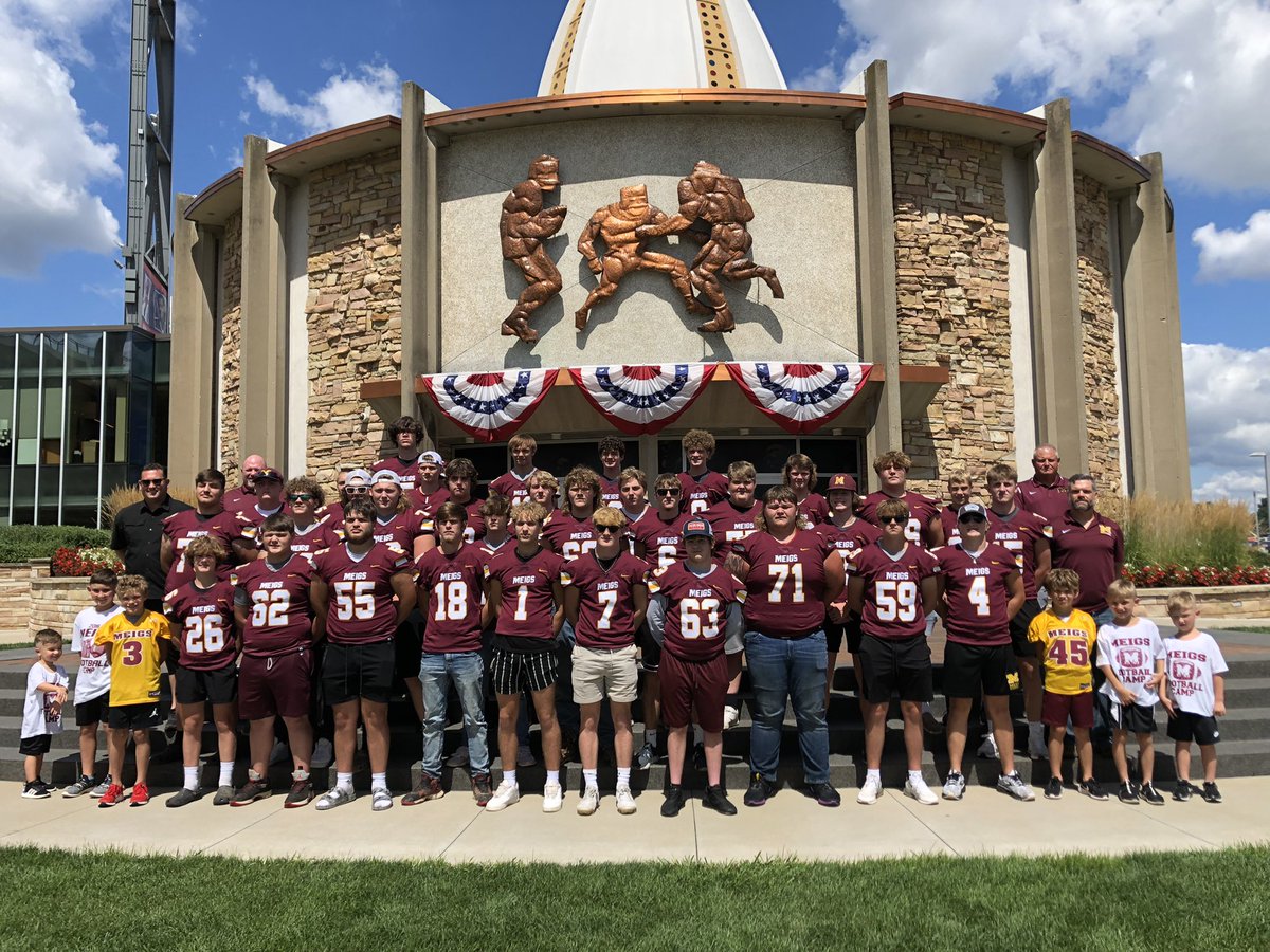 MeigsFb's tweet image. Meigs Marauder Football Team trip to @ProFootballHOF and Benson Stadium. A Special Thank You to Dr. Kelly Roush and Holzer for sponsoring our trip.
#MeigsFootball
#ProFootballHallofFame