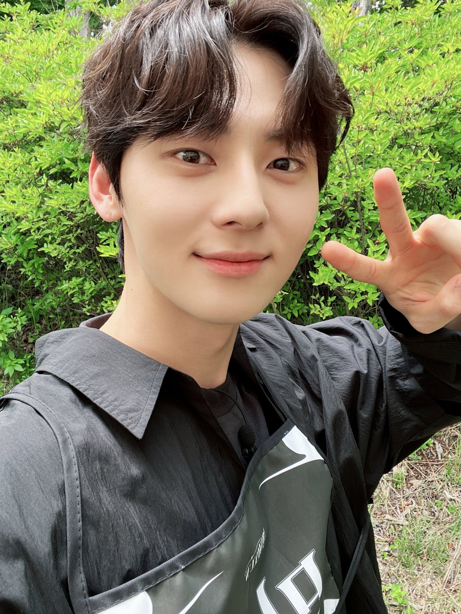황민현(HWANG MIN HYUN) tweet media