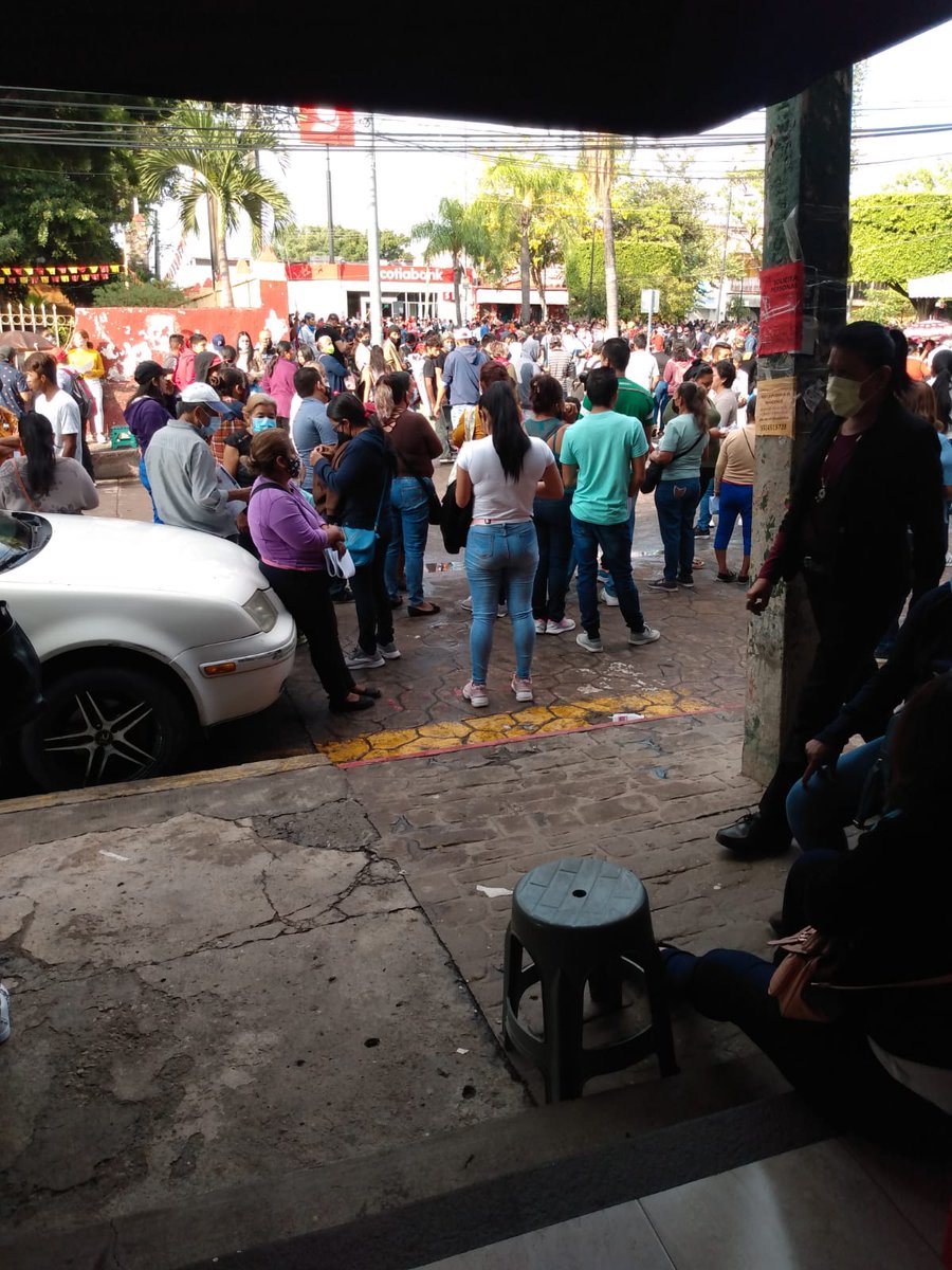 DiariodeMorelos's tweet photo. #Almomento | Continúan largas filas para el proceso de elecciones #Morena en #Cuernavaca #Cuautla #Jiutpec #Yautepec #Jojutla https://t.co/FzzAYq1Ed9