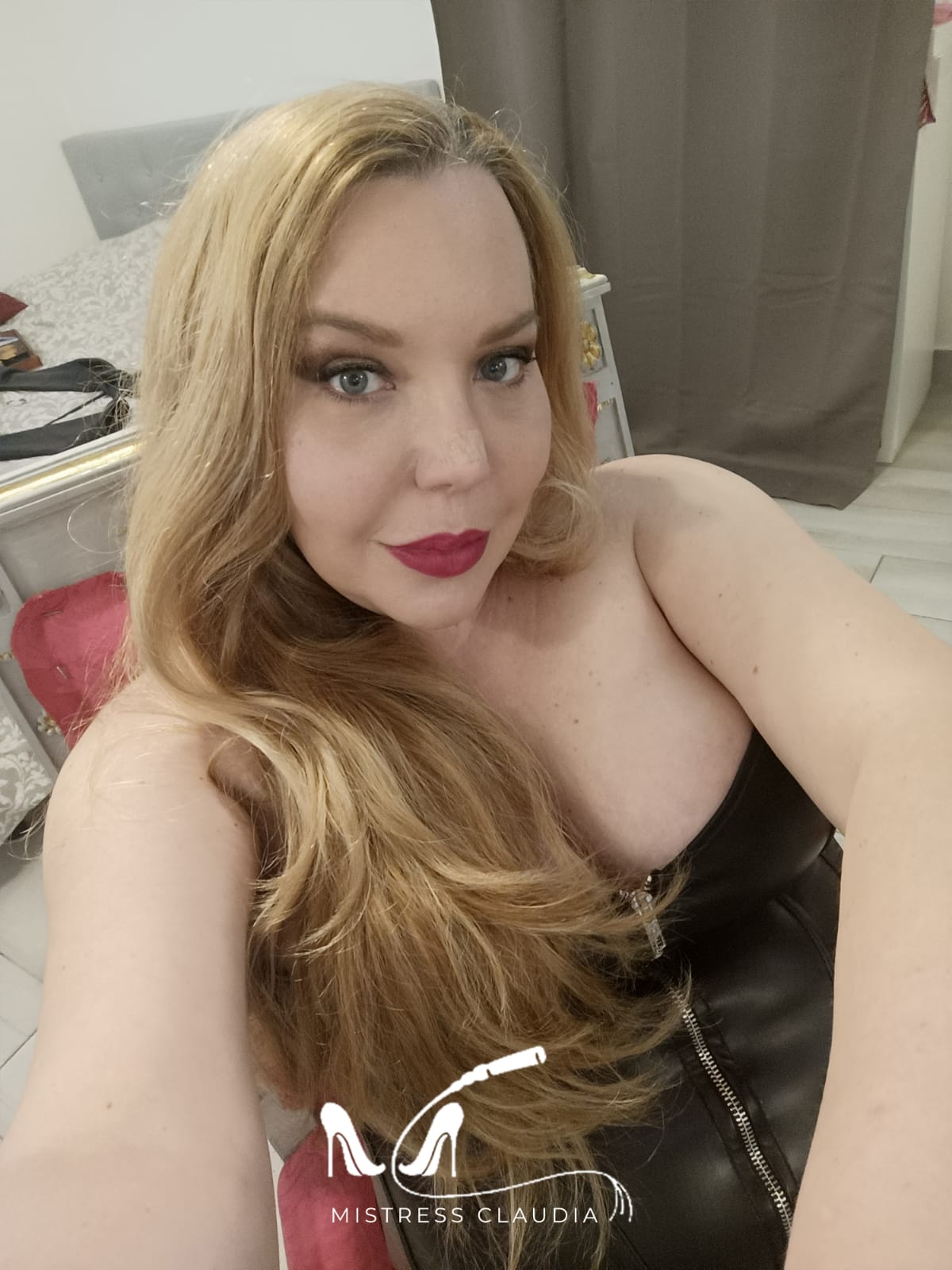 TW Pornstars - Mistress Claudia. Twitter. mistressclaudia Is baaaaack  romemistress mistressrome. 3:14 PM - 31 Jul 2022