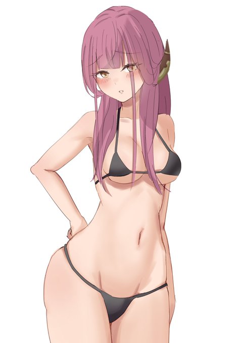 アル描いてたのに顔が違いすぎて別の誰かになった
誰これ 