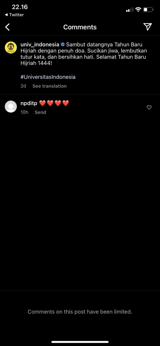 fauzanalrasyid's tweet photo. Anak-anak lapor katanya UI tutup kolom komentar di IG. Saya cek, saya masih bisa komentar. Saya coba cek pakai akun lain yang tidak mem-follow akun IG UI, ternyata memang tidak bisa komentar alias dibatasi. Kok begitu, ya @univ_indonesia? 😌 https://t.co/SM8TfL3Hau