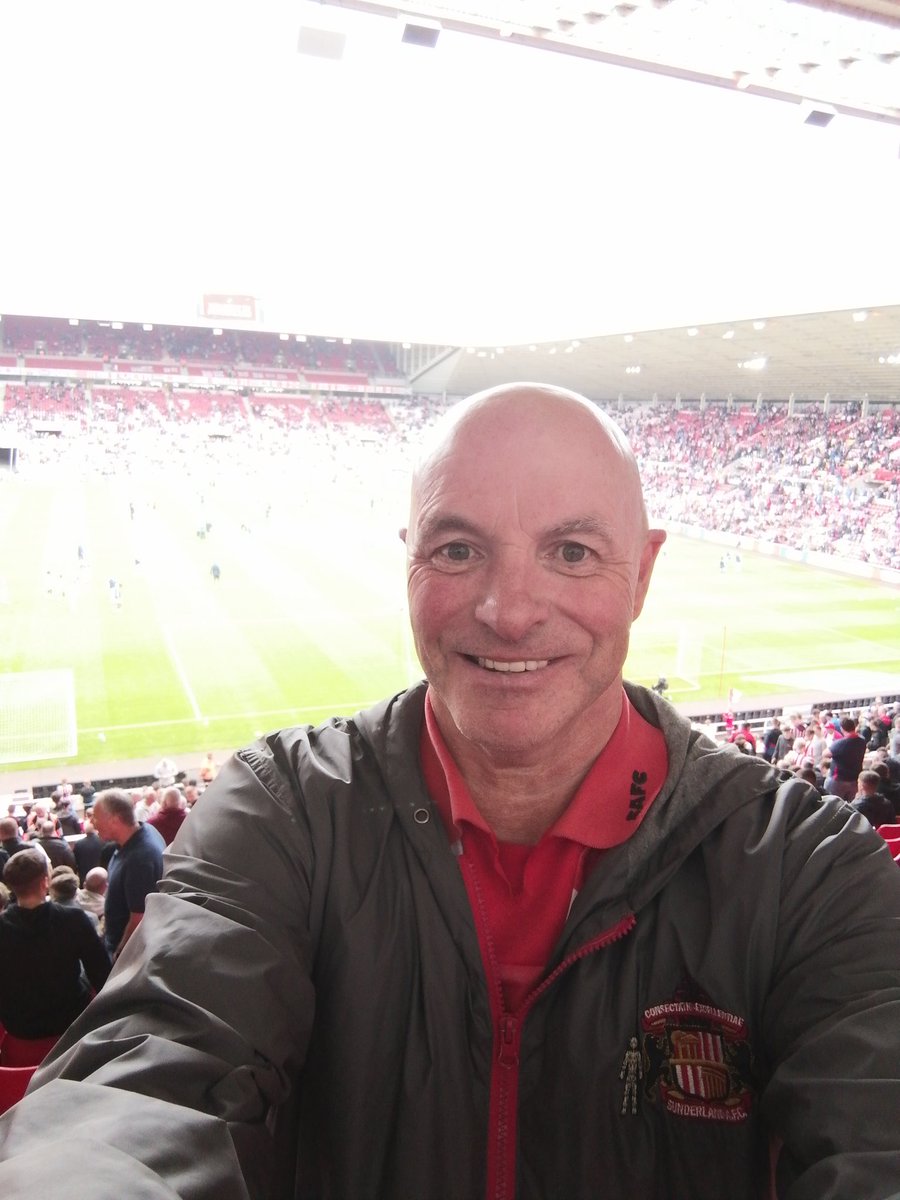 nigesafc63's tweet photo. Back home ha'way the lads https://t.co/i54wMQgLt4