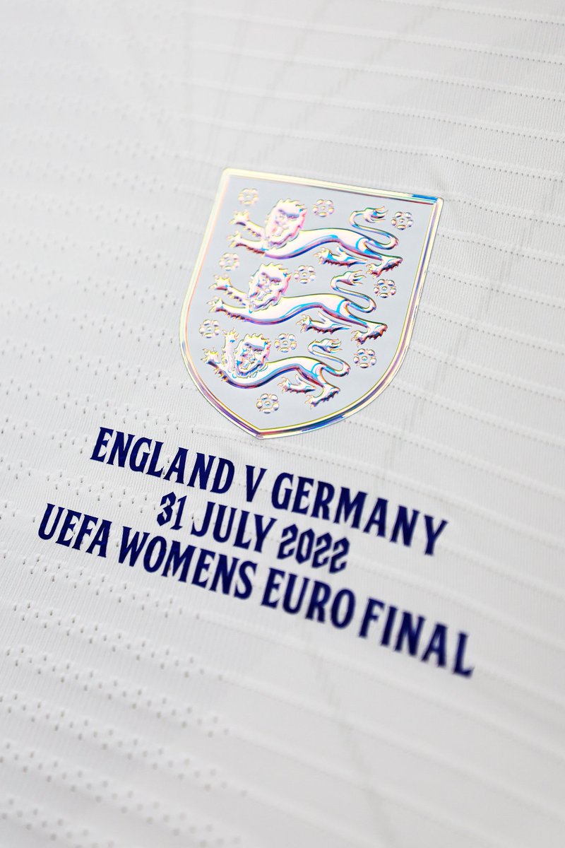 Kitclashers tweet media