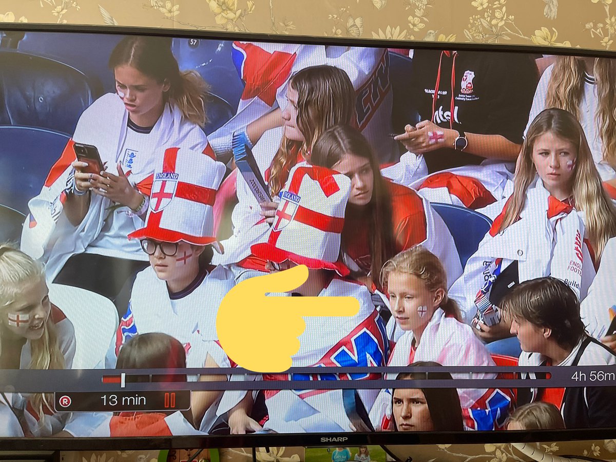 She made the telly!! ❤️ @Lionesses #lionesses #futurelioness @Official_STFC @SwindonTownWFC @STFCfoundation