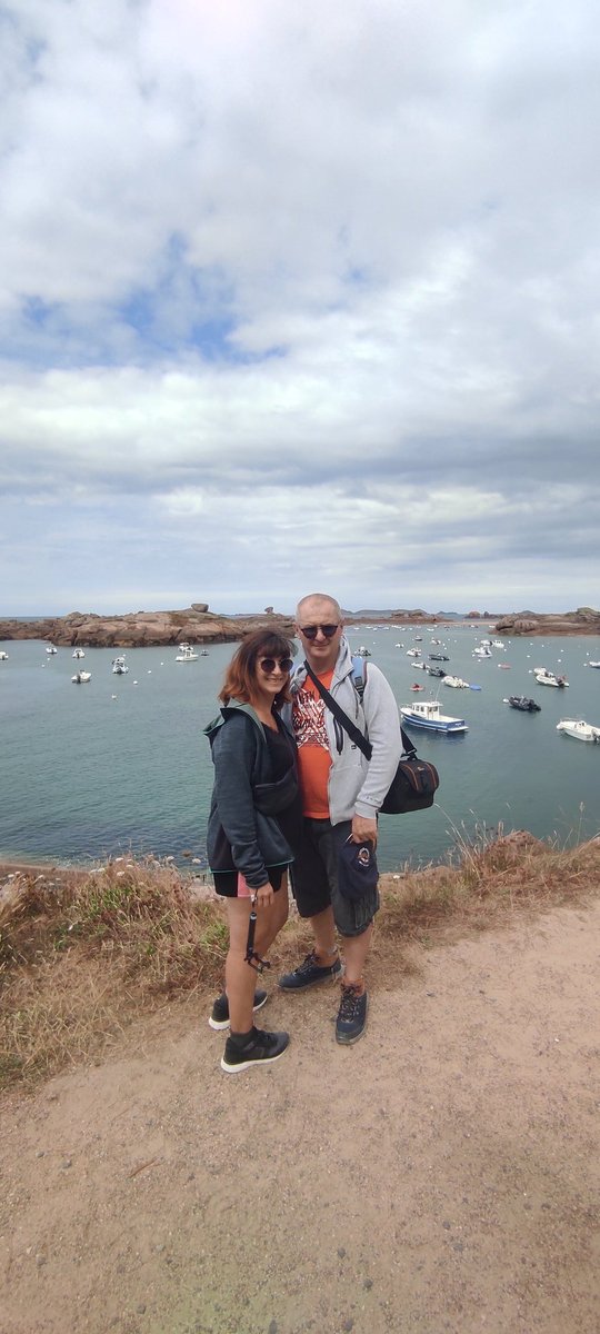 sandyducrocq's tweet photo. La beauté de la Bretagne ♥️ #tregastel #plage #sentiersdesdouaniers #bretagne #beaute #paysage #granitrose #photo #photography https://t.co/c0N3oFpd0H