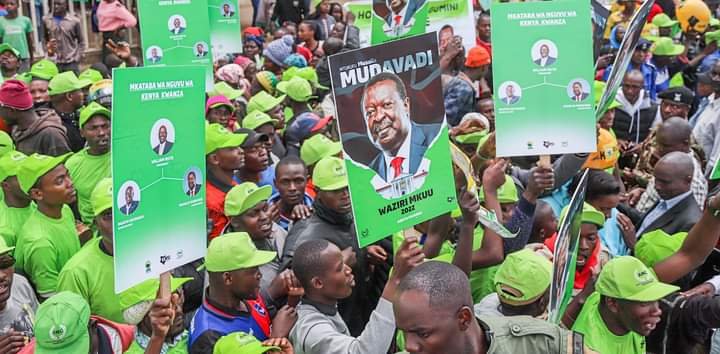 DrEdnah_'s tweet photo. Bukhungu was too small for Kenya kwanza Alliance supporters. Dr William Ruto had to address the thousands outside the stadium. #WesternDeclaration https://t.co/mUIBtysOem