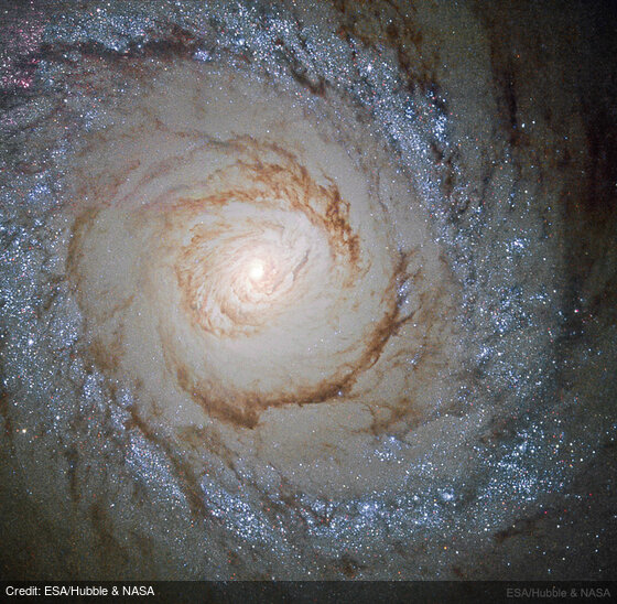 apod's tweet photo. [RPT] Starburst Galaxy M94 from Hubble: https://t.co/Cr86COPB71 by ESA/Hubble &amp; @NASA https://t.co/157wOjeWLI