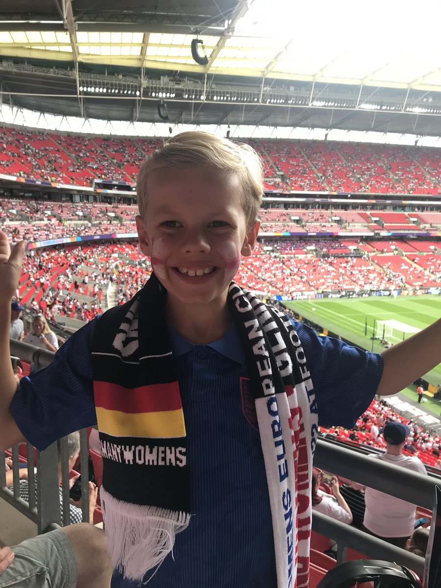 PeterReady's tweet image. Come on England! Bring it home!!  #WEURO2022