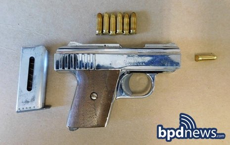 BostonPatrolmen's tweet photo. Another gun taken off the streets of Boston. To the officers who routinely put their lives on the line while confronting those who think it’s okay to possess illegal firearms in our city, we say: “Thank you for making our city a #SaferBoston.” https://t.co/TG5NrxVEee