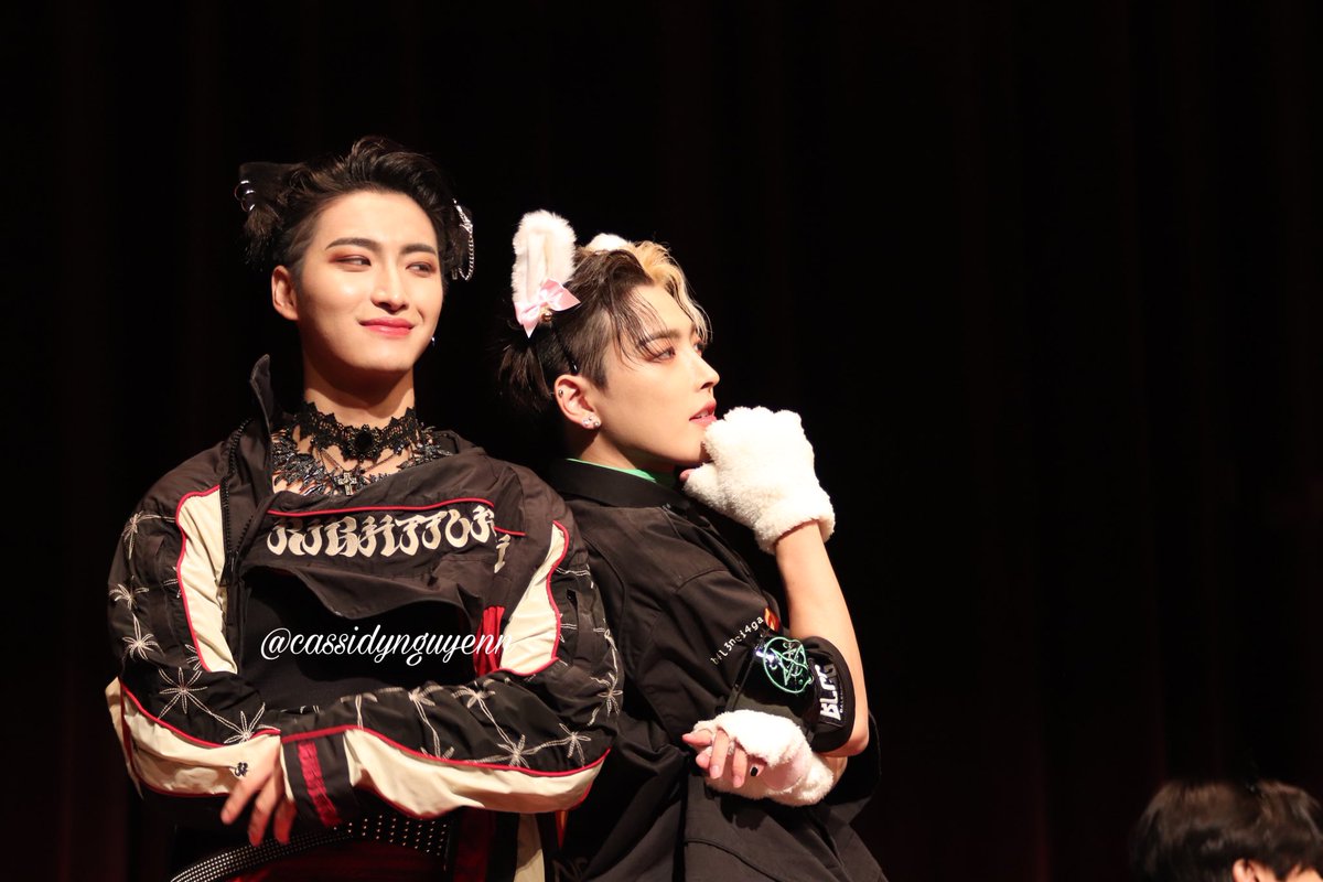 anakinhwa's tweet photo. hongjoong and hwa being the literal cutest🥹  #에이티즈 #ATEEZ https://t.co/DHZZ6ChwrA
