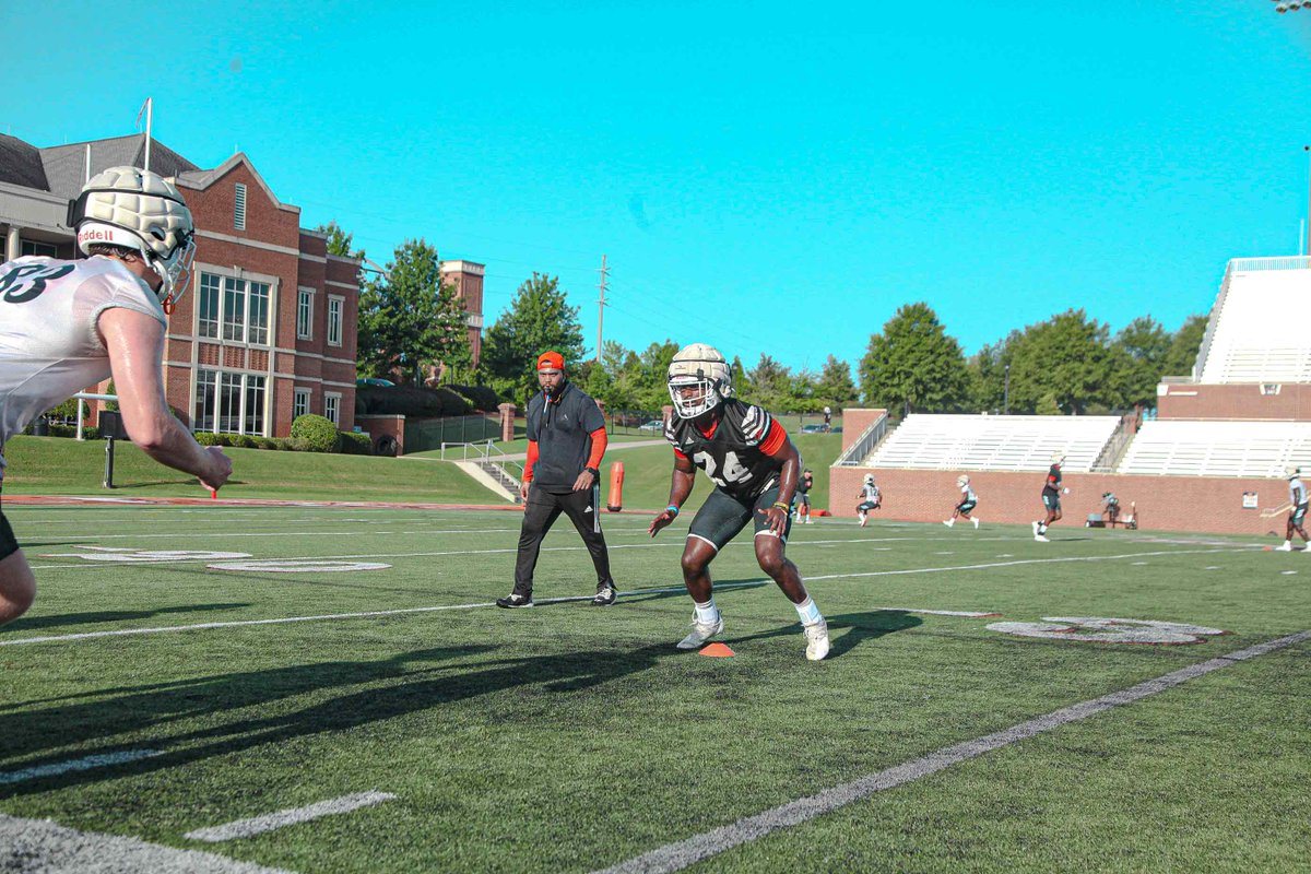 While you're off, we're putting in work💪

#RaiseTheBar | #RoarTogether